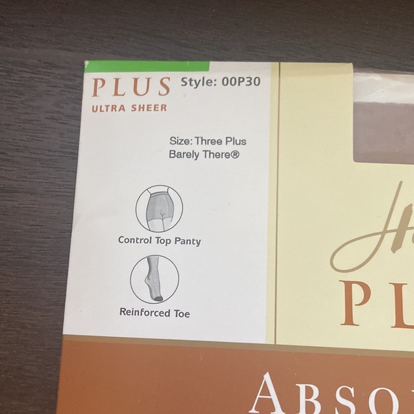 NWT 2 pair Hanes hosiery F 3X - Picture 6 of 7